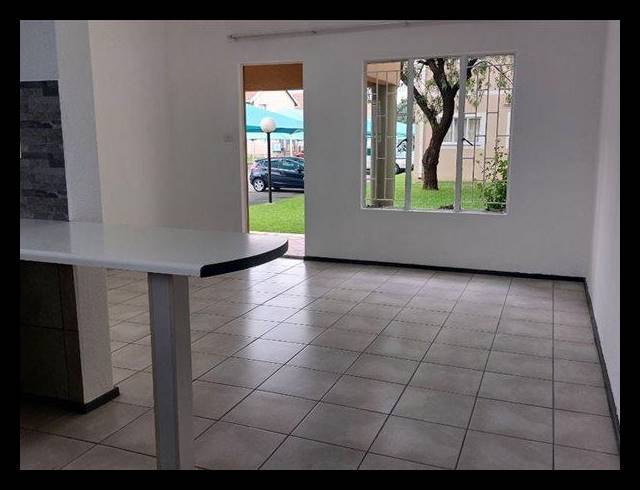 2 BEDROOM APARTMENT FOR SALE IN PARKDENE